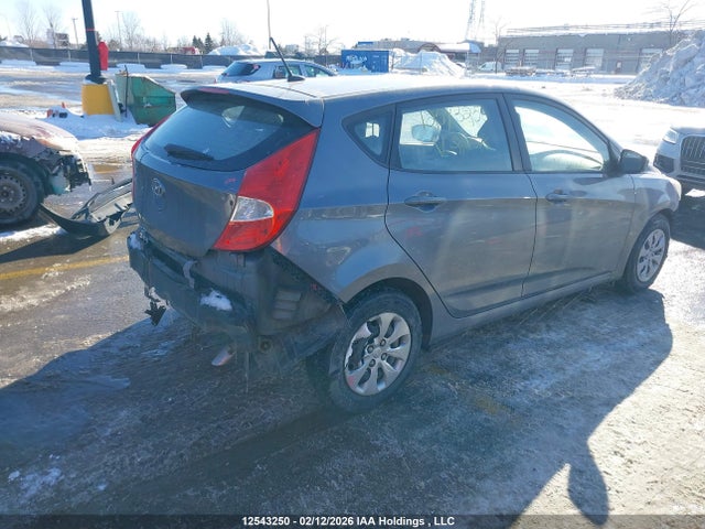 2015 Hyundai Accent მანქანა იყიდება აუქციონზე, vin: KMHCT5AE4FU211128, აუქციონის ნომერი: 12543250