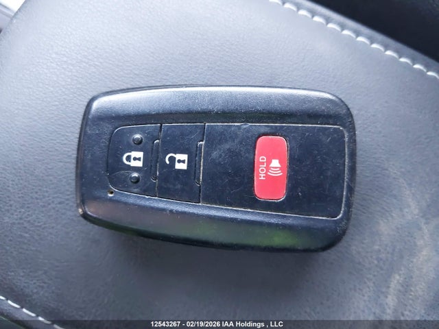 JTNK4RBE0K3059590 Toyota Corolla