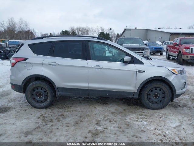 12543286 :رقم المزاد ، 1FMCU0GD9JUC92196 vin ، 2018 Ford Escape Se مزاد بيع