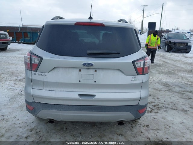 12543286 :رقم المزاد ، 1FMCU0GD9JUC92196 vin ، 2018 Ford Escape Se مزاد بيع