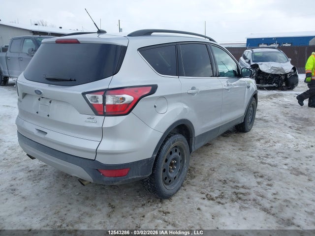 12543286 :رقم المزاد ، 1FMCU0GD9JUC92196 vin ، 2018 Ford Escape Se مزاد بيع