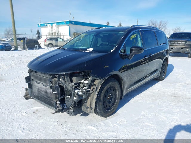 2C4RC1EG2HR743996 Chrysler Pacifica Touring-l Plus