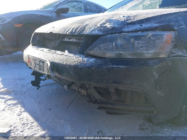 3VW1K7AJ5FM347258 Volkswagen Jetta 2.0l Trendline/2.0l Trendline+