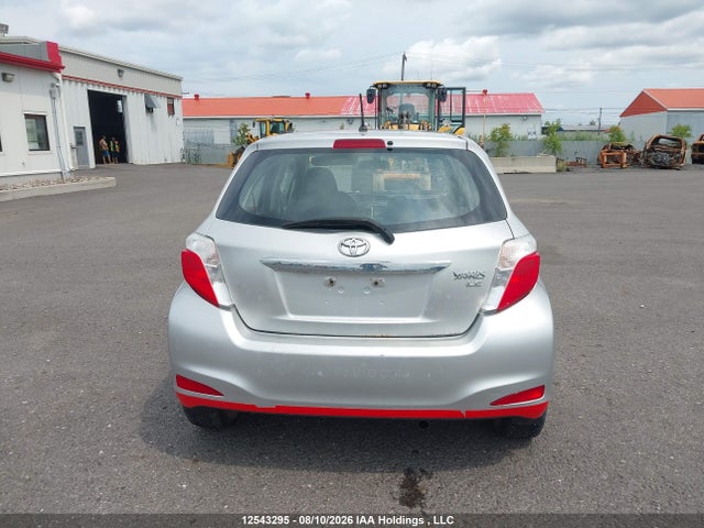 12543295 :رقم المزاد ، VNKKTUD30EA004778 vin ، 2014 Toyota Yaris Se مزاد بيع