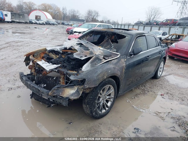 2C3CCAAGXFH828510 Chrysler 300 Limited