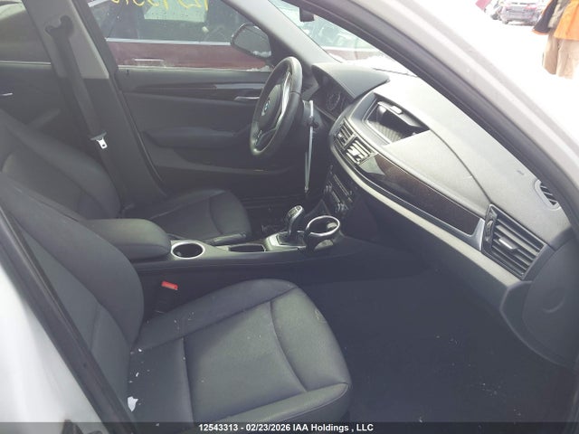 WBAVL1C58FVY28591 BMW X1 Xdrive28i