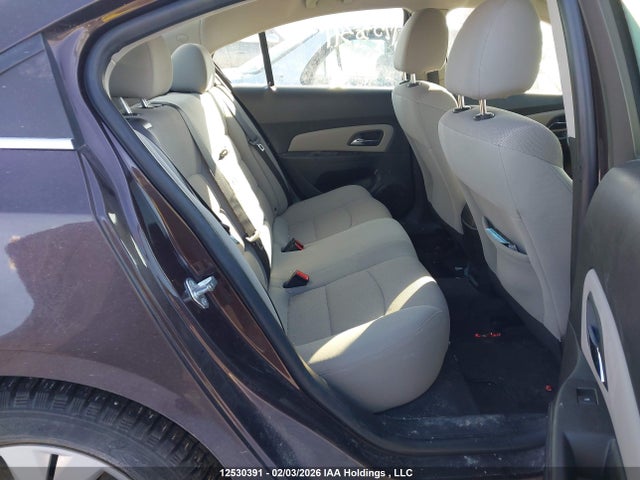 1G1PC5SB9F7111530 Chevrolet Cruze 1lt