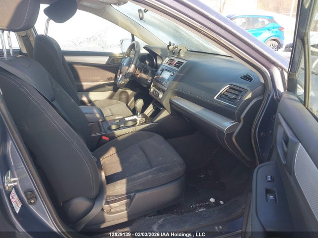 4S3BNCA66F3072570 Subaru Legacy 2.5i