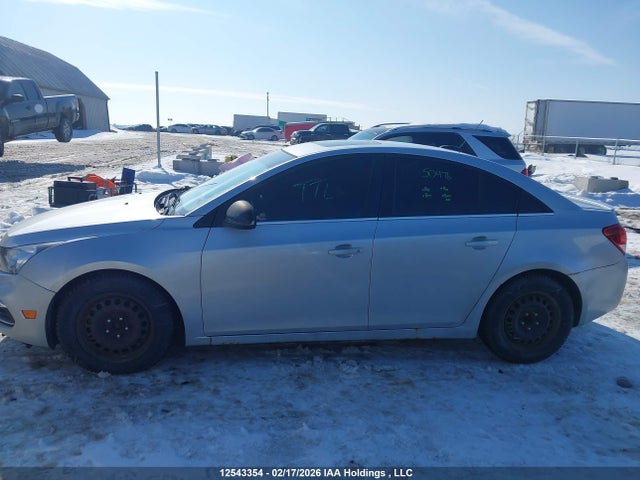 1G1P75SZ1F7256451 Chevrolet Cruze