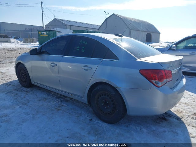 1G1P75SZ1F7256451 Chevrolet Cruze