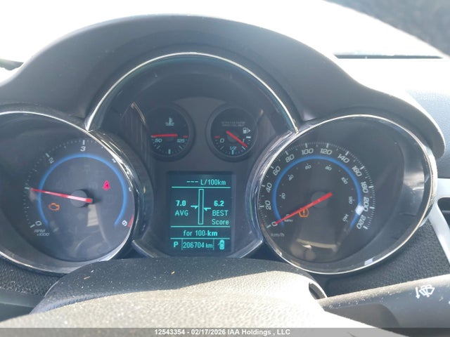 1G1P75SZ1F7256451 Chevrolet Cruze