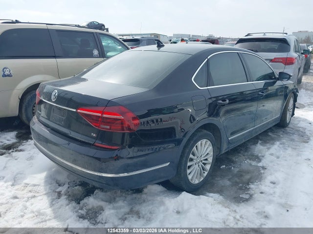1VWBT7A32HC084539 Volkswagen Passat 1.8 Tsi Comfortline
