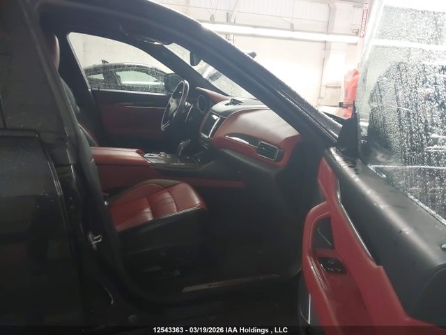 ZN661YUS7LX356053 Maserati Levante S Gransport