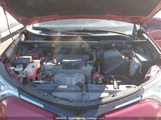 2T3ZFREV2JW521751 Toyota RAV4 LE