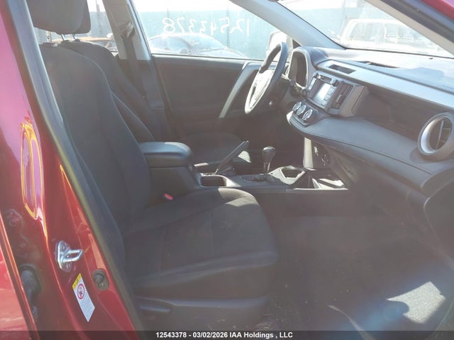2T3ZFREV2JW521751 Toyota RAV4 LE
