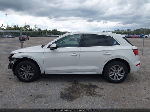 WA1ANAFY2J2205618 Audi Q5 2.0t Premium/2.0t Tech Premium