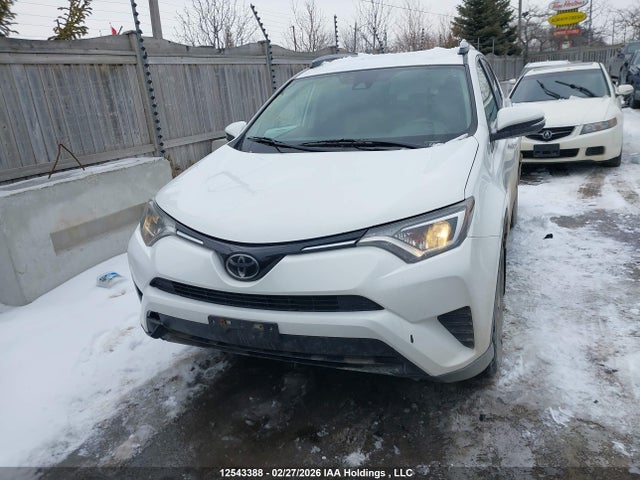 Продажа на аукционе авто 2018 Toyota Rav4 Le, vin: 2T3BFREV2JW735236, номер лота: 12543388