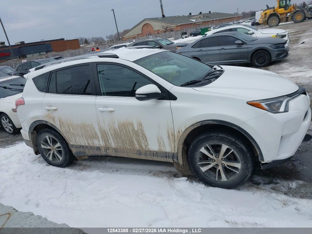 Продажа на аукционе авто 2018 Toyota Rav4 Le, vin: 2T3BFREV2JW735236, номер лота: 12543388