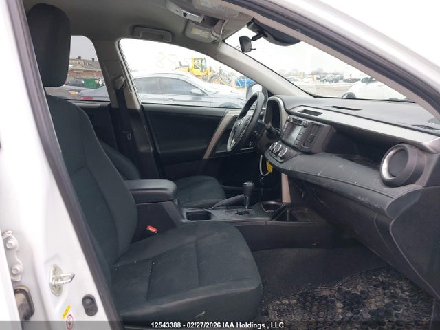 Продажа на аукционе авто 2018 Toyota Rav4 Le, vin: 2T3BFREV2JW735236, номер лота: 12543388