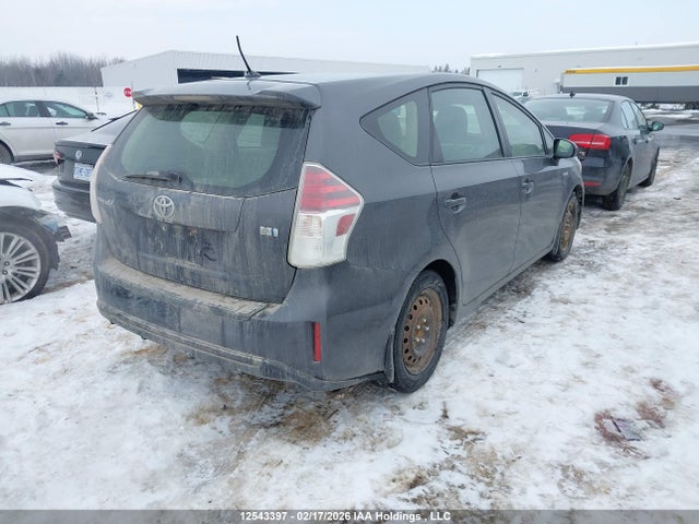 JTDZN3EU8GJ051840 Toyota PRIUS V