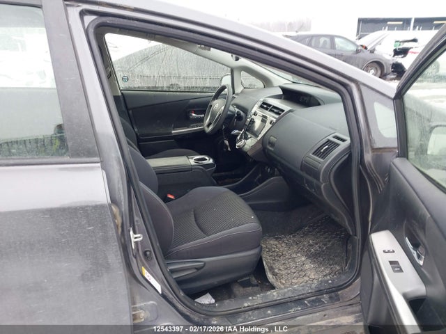 JTDZN3EU8GJ051840 Toyota PRIUS V