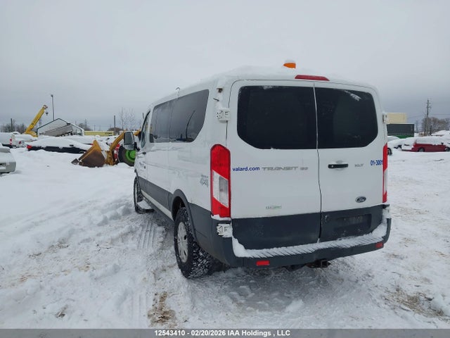 1FMZK1ZG4JKA49727 Ford Transit-150 Xlt