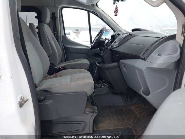 1FMZK1ZG4JKA49727 Ford Transit-150 Xlt