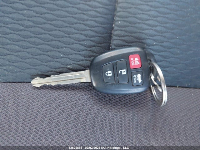 2T1BURHE7KC182158 Toyota COROLLA LE