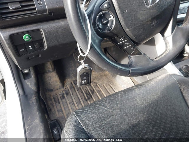 12543427 :رقم المزاد ، 1HGCR2F94DA805456 vin ، 2013 Honda Accord Touring مزاد بيع