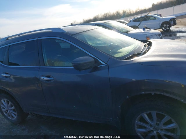 Aukcja sprzedaży 2017 Nissan Rogue S/sl Platinum/sv, vin: 5N1AT2MV0HC767611, numer aukcji: 12543442