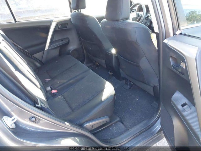 2T3BFREV7FW408726 Toyota RAV4 LE