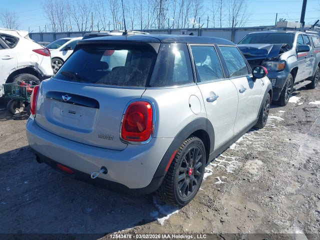 WMWXU1C51G2E16959 Mini 5 Door Cooper