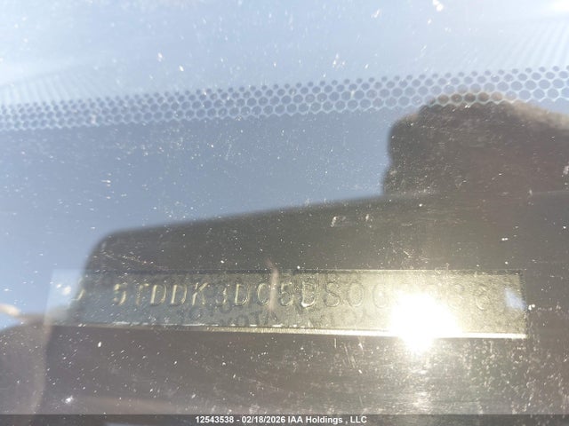 12543538 :رقم المزاد ، 5TDDK3DC5DS068086 vin ، 2013 Toyota Sienna Xle 7 Passenger مزاد بيع