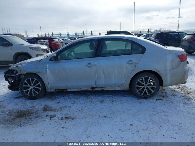 12543571 :رقم المزاد ، 3VW2K7AJ1BM090453 vin ، 2011 Volkswagen Jetta 2.0l Trendline/2.0l Trendline+ مزاد بيع