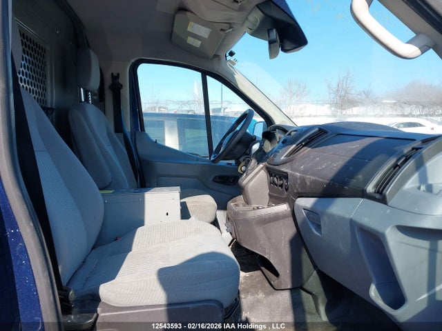 1FTYE1YM1GKB13214 Ford Transit-150