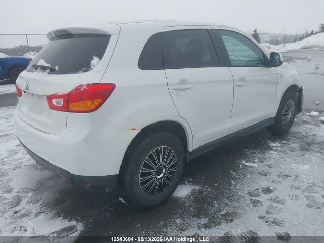 4A4AJ3AU4FE604370 Mitsubishi RVR SE