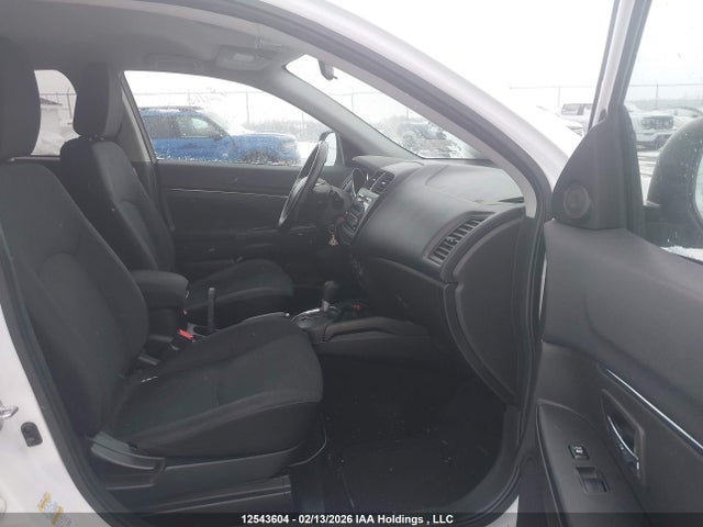 4A4AJ3AU4FE604370 Mitsubishi RVR SE