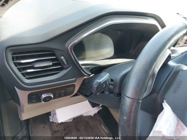 1FMCU9DZ2LUA03361 Ford Escape Titanium