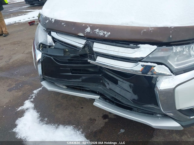 JA4JZ3AX6JZ603338 Mitsubishi Outlander Se/se Anniversary Edition