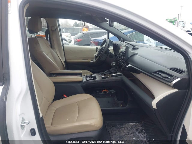5TDGRKEC8NS116859 Toyota Sienna Le/xle/xse/limited/platinum