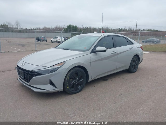 KMHLM4AG9NU246903 Hyundai Elantra Preferred Ivt With Sun And Tech Package