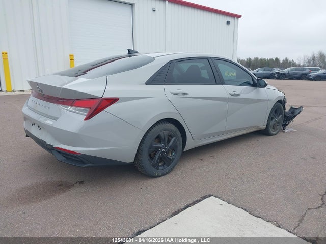 KMHLM4AG9NU246903 Hyundai Elantra Preferred Ivt With Sun And Tech Package