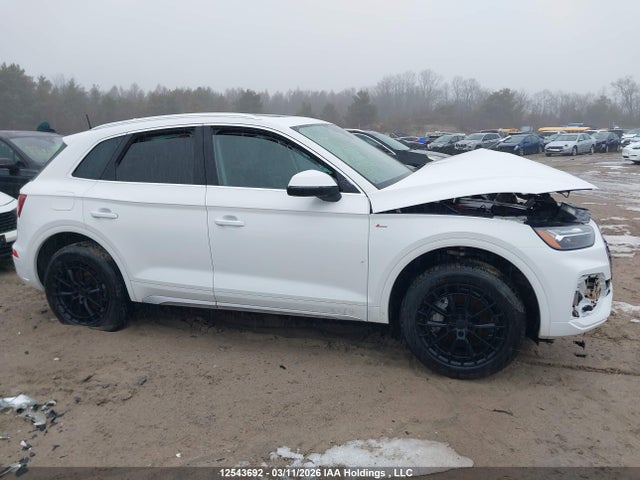 WA1EAAFY5R2051673 Audi Q5 Premium Plus 45