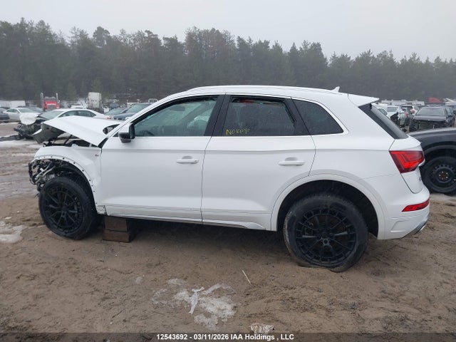 WA1EAAFY5R2051673 Audi Q5 Premium Plus 45