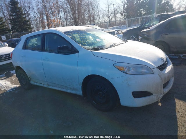 12543754 :رقم المزاد ، 2T1KU4EE7DC030780 vin ، 2013 Toyota Matrix مزاد بيع