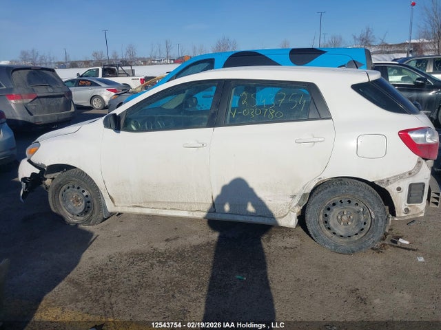 12543754 :رقم المزاد ، 2T1KU4EE7DC030780 vin ، 2013 Toyota Matrix مزاد بيع