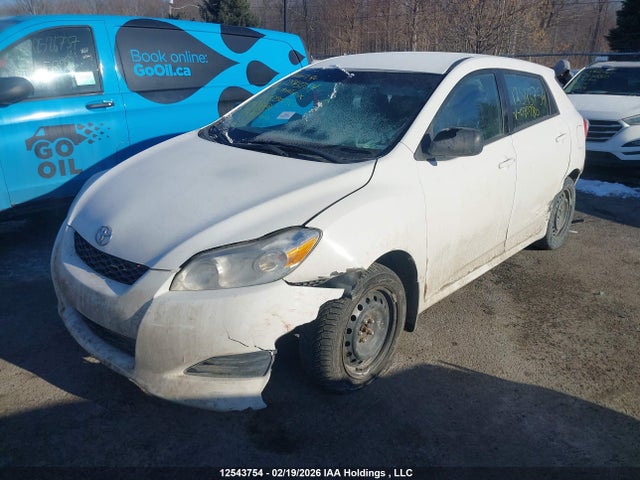 12543754 :رقم المزاد ، 2T1KU4EE7DC030780 vin ، 2013 Toyota Matrix مزاد بيع