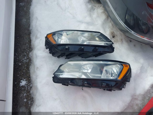 1VWBS7A33GC036629 Volkswagen PASSAT SE