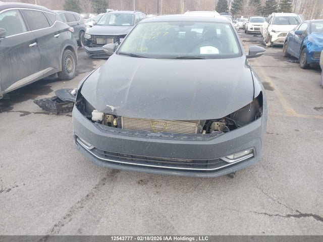 1VWBS7A33GC036629 Volkswagen PASSAT SE