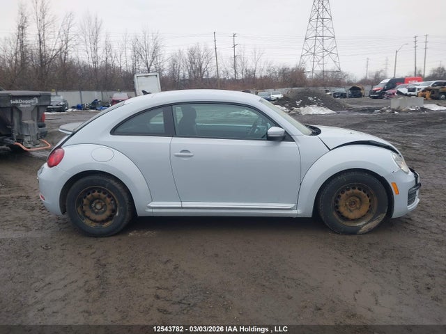 3VWJ17AT5HM616740 Volkswagen Beetle Se/sel